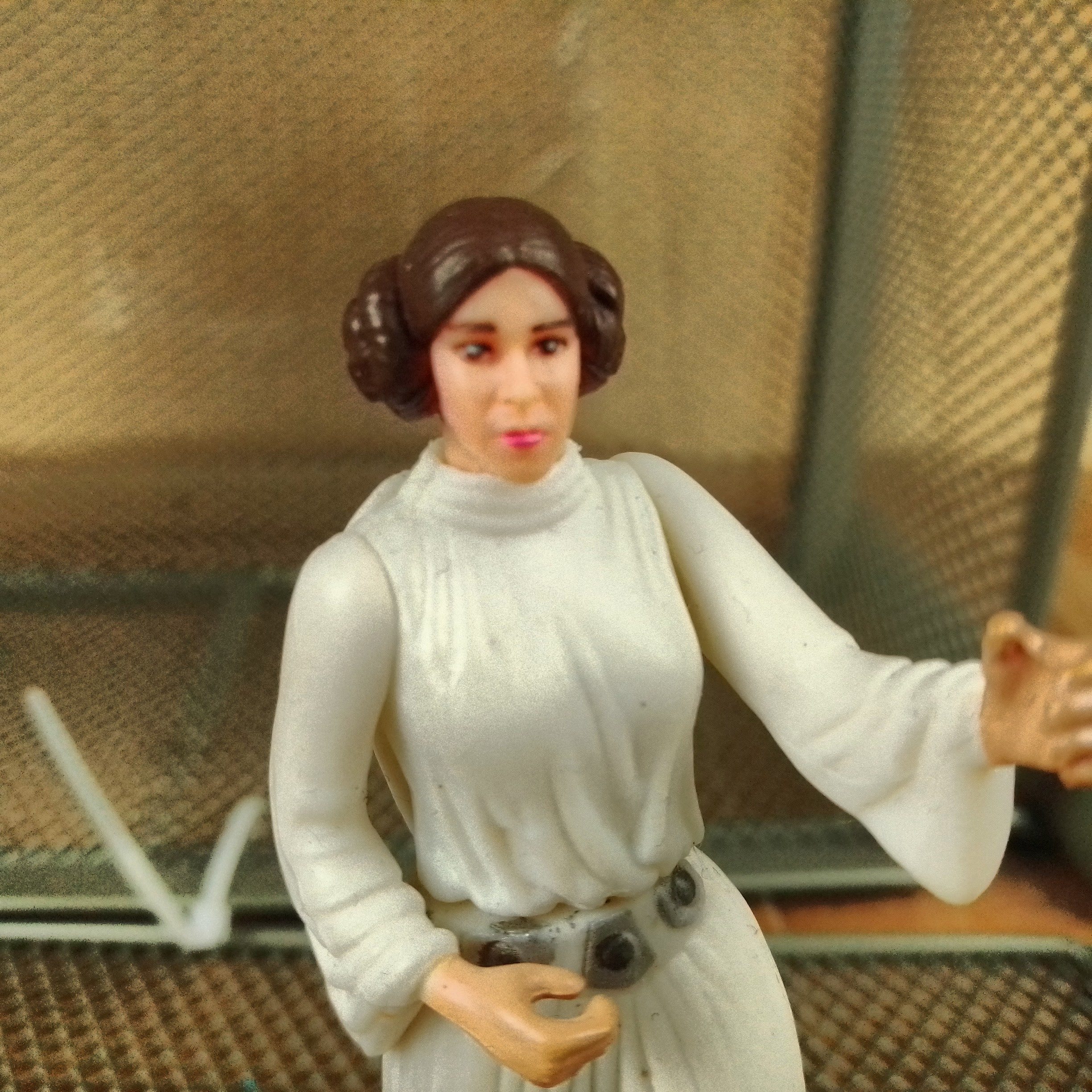 1998 PRINCESS LEIA STAR WARS ACTION FIGURE FOR SALE 5