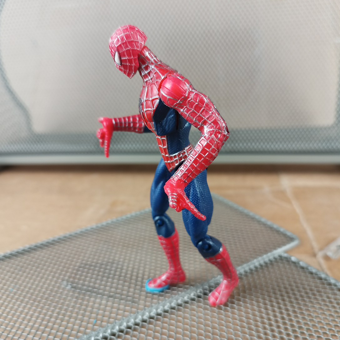 2006 TOBEY MAGUIRE SPIDER MAN 3 ACTION FIGURE FOR SALE 2