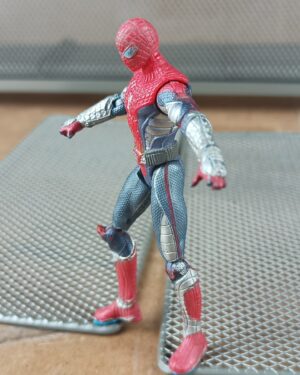 2011 Missile Attack Spider-Man Marvel Comics 4” Action Figure Hasbro