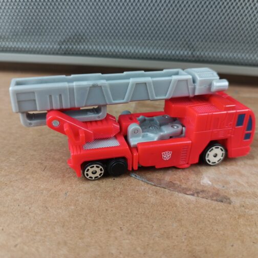 2001 OPTIMUS PRIME FIRETRUCK TRANSFORMERS ROBOTS IN DISGUISE FIGURE for sale 4
